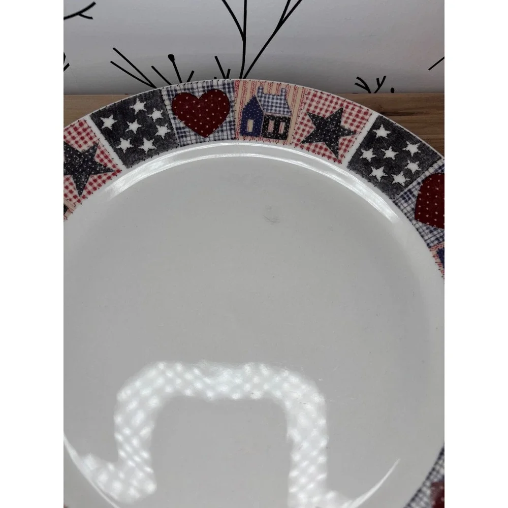 Oneida DC Brown American Quilt Dinner Plates Set of 4 Americana Patriotic 10.5